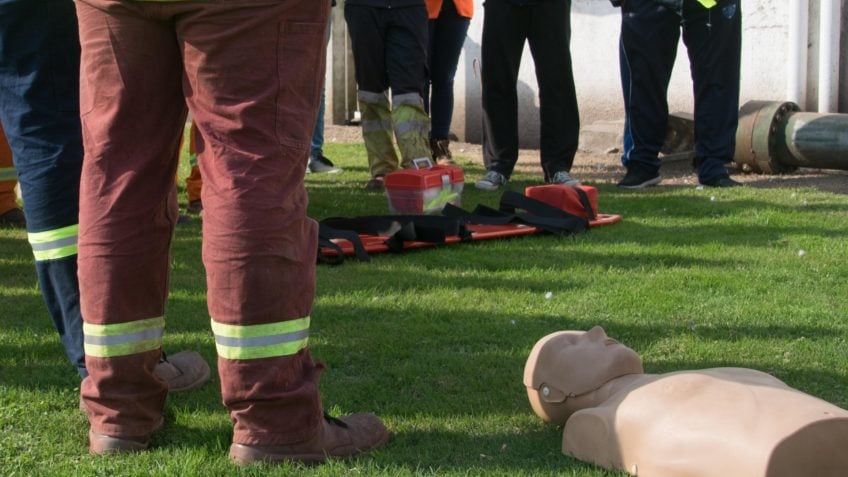 PL prevê manequins femininos e masculinos em cursos de primeiros socorros