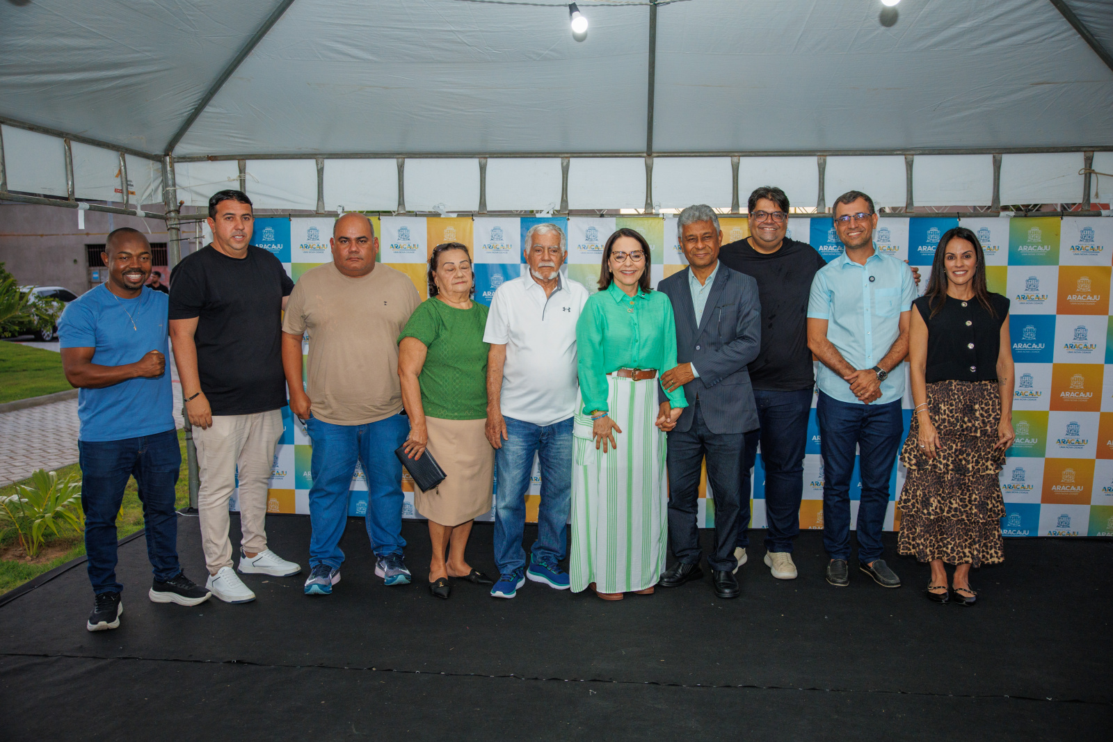 Praça Lycia Maria Lemos é entregue com lazer e acessibilidade na Farolândia