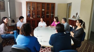 Prefeitura avalia ampliar assistência a crianças da Casa Maternal Amélia Leite