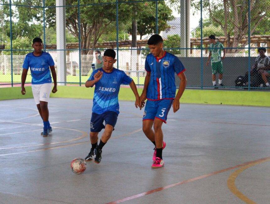 Semana da Juventude começa com futsal entre escolas em Aracaju