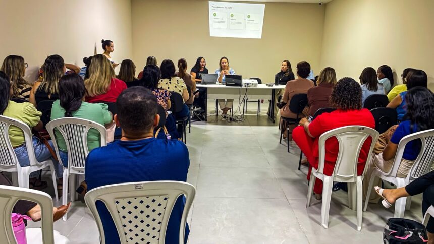 Semfas qualifica servidores para fortalecer rede de assistência em Aracaju