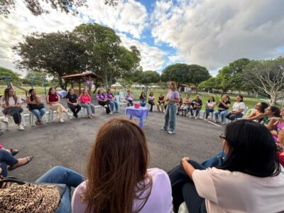 Servidoras da Emsurb participam de encontro do Agosto Lilás na Sementeira