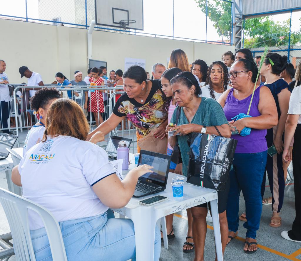 Tamo Junto Aracaju leva mais de 100 serviços ao bairro América