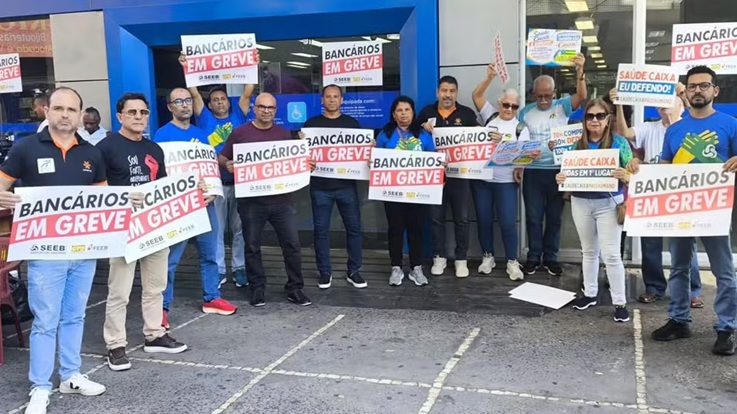 Bancários de Sergipe entram em greve indefinida contra cortes no plano de saúde