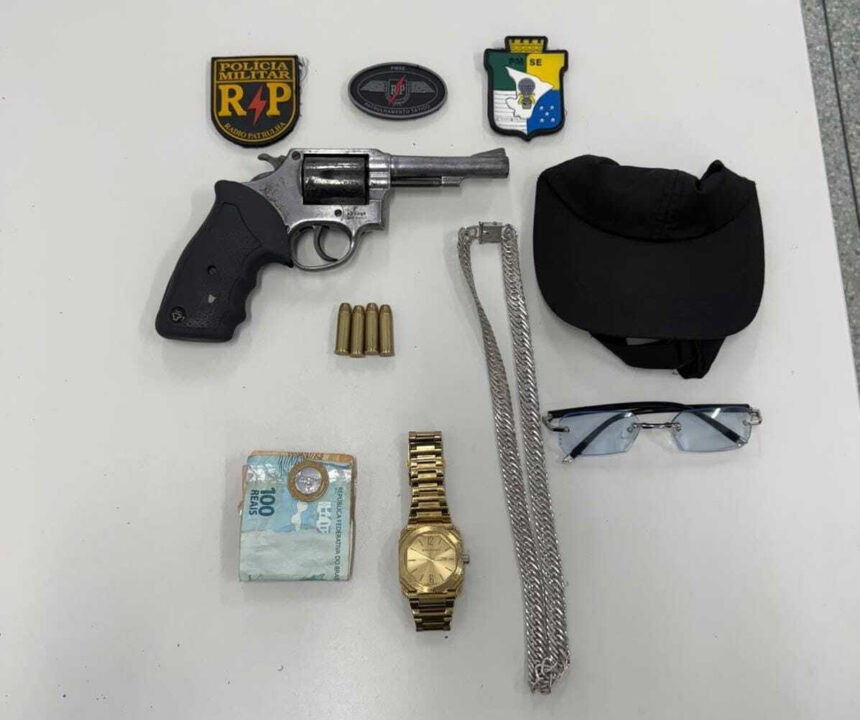 BPRp prende homem com revólver .38 em abordagem no Santa Maria