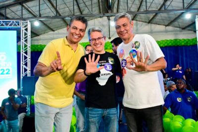 Delegado Alessandro com Humberto Maravilha e Pato Maravilha em Umbaúba