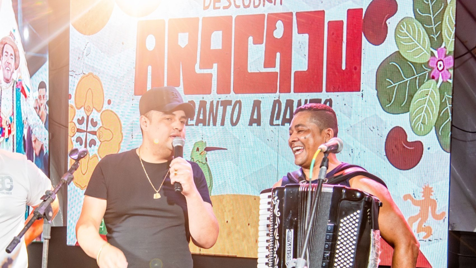 Descubra Aracaju anima orla e pontos turísticos com shows e feiras