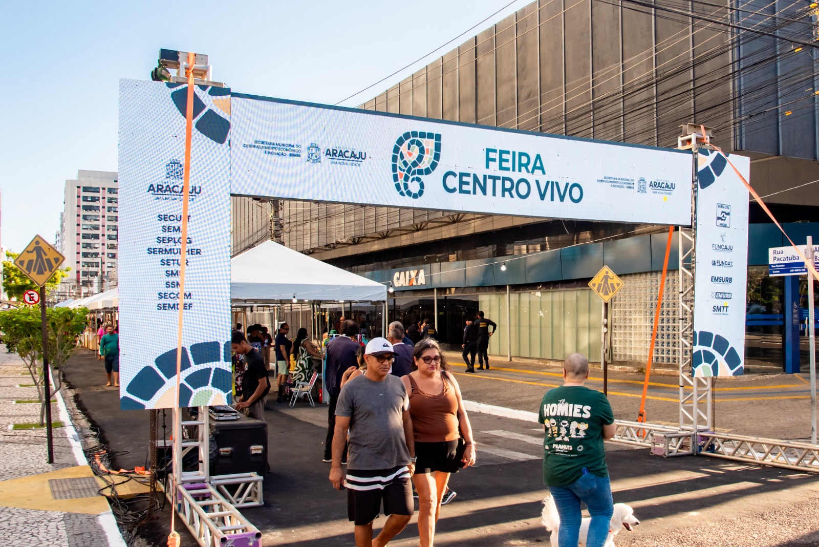 Feira Centro Vivo, na rua Pacatuba, no Centro de Aracaju