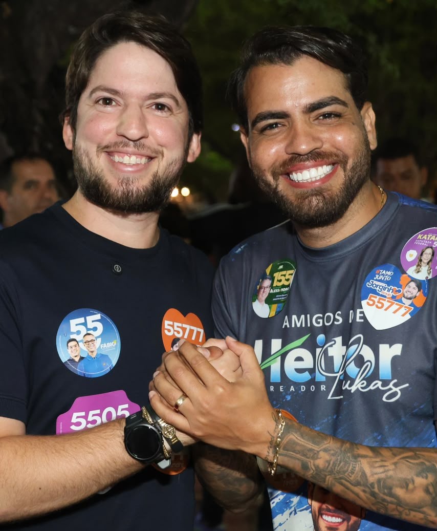 O deputado estadual Jorginho Araujo (PSD) durante panfletagem em Nossa Senhora do Socorro