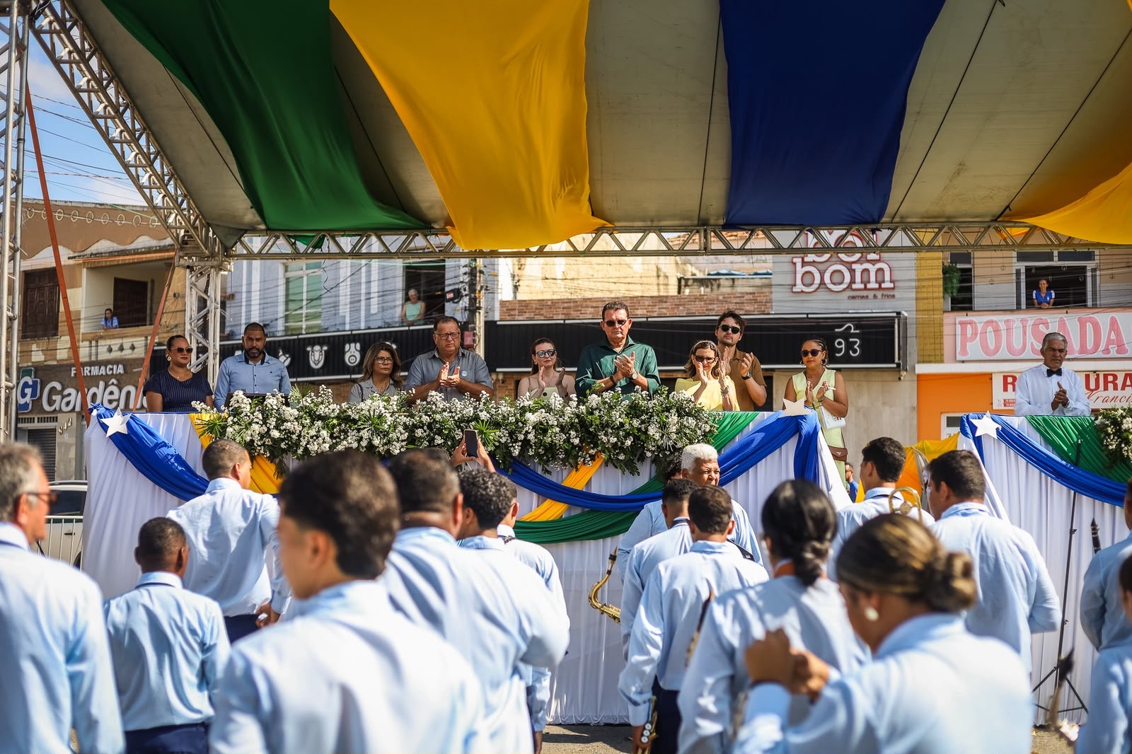 Propriá celebra 7 de Setembro com desfile e homenagens na orla