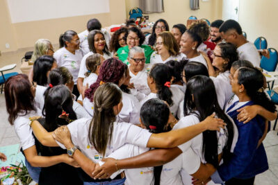 Rede Solidária de Mulheres retoma ação e amplia atuação para 16 municípios