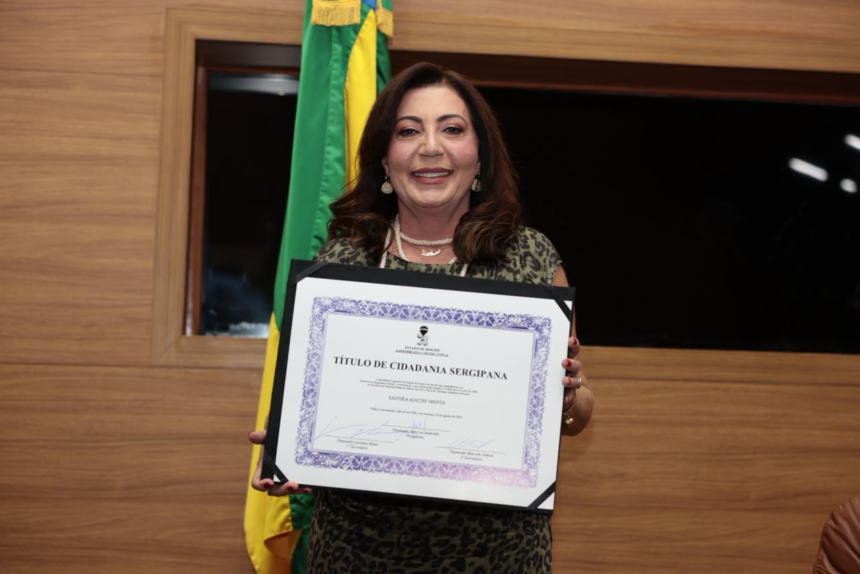 Sandra Aiache recebe Título de Cidadania por luta na educação e direitos